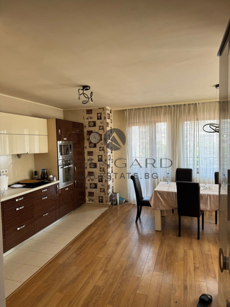Продава  Мезонет град Пловдив , Център , 169 кв.м | 46132606 - изображение [8]