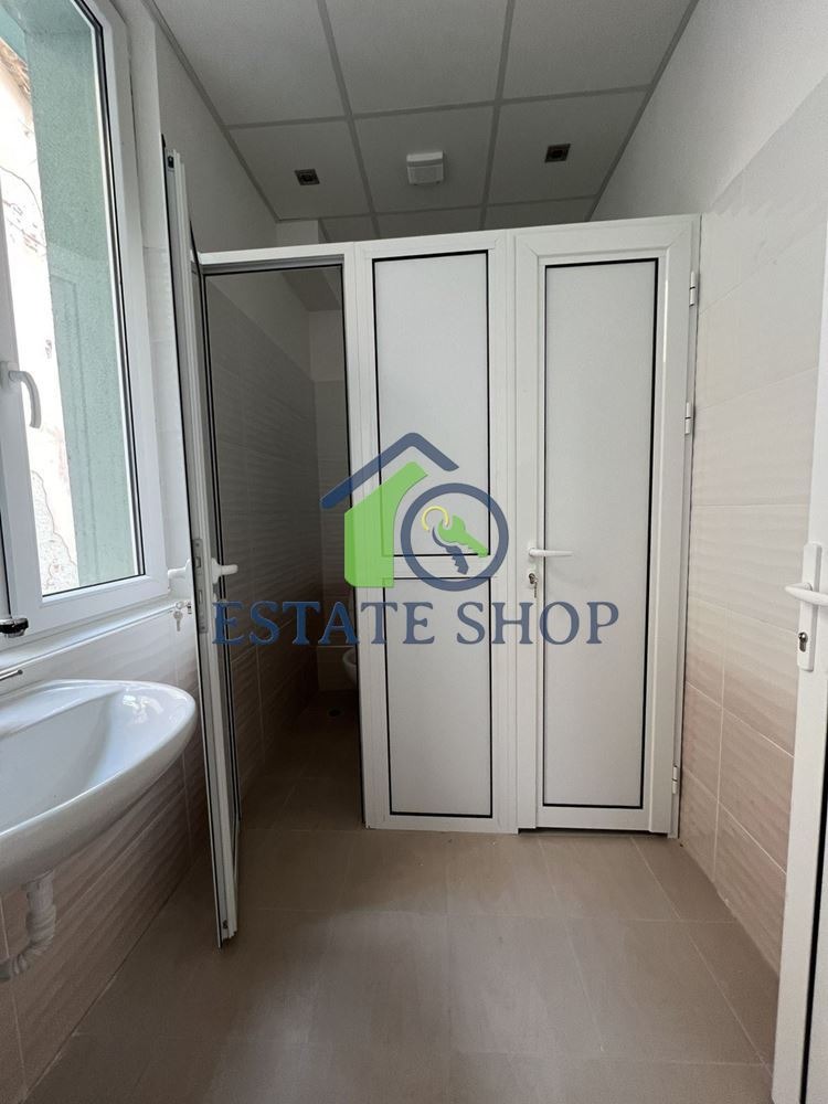 Продава ОФИС, гр. Пловдив, Център, снимка 3 - Офиси - 54997256
