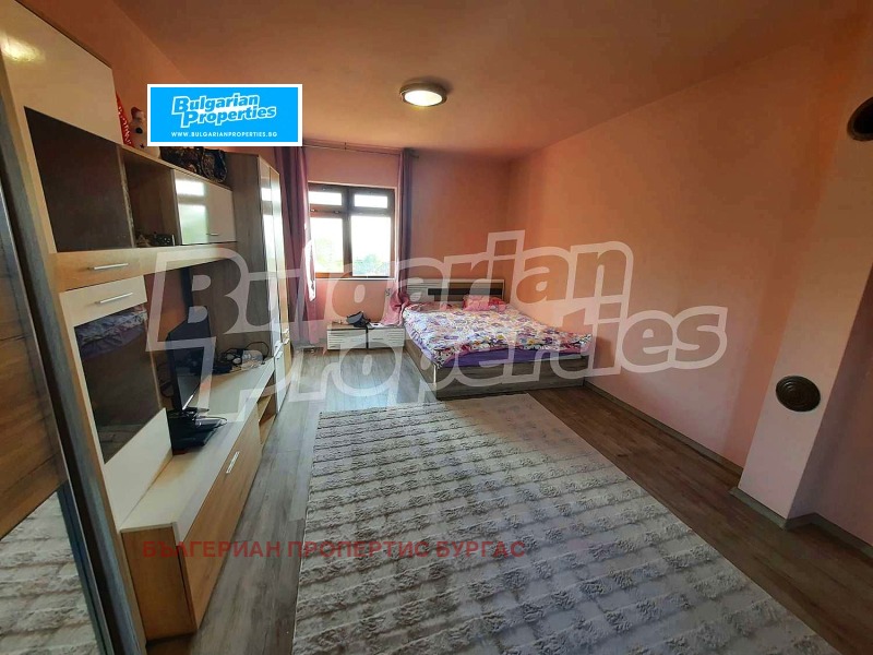 Продава КЪЩА, гр. Бургас, област Бургас, снимка 3 - Къщи - 52440676