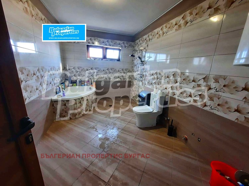 Продава КЪЩА, гр. Бургас, област Бургас, снимка 5 - Къщи - 52440676