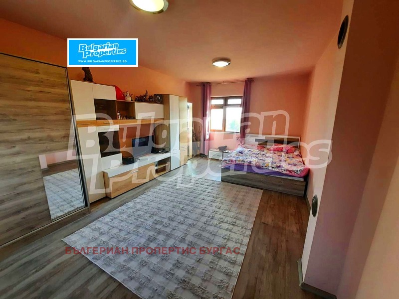 Продава КЪЩА, гр. Бургас, област Бургас, снимка 4 - Къщи - 52440676