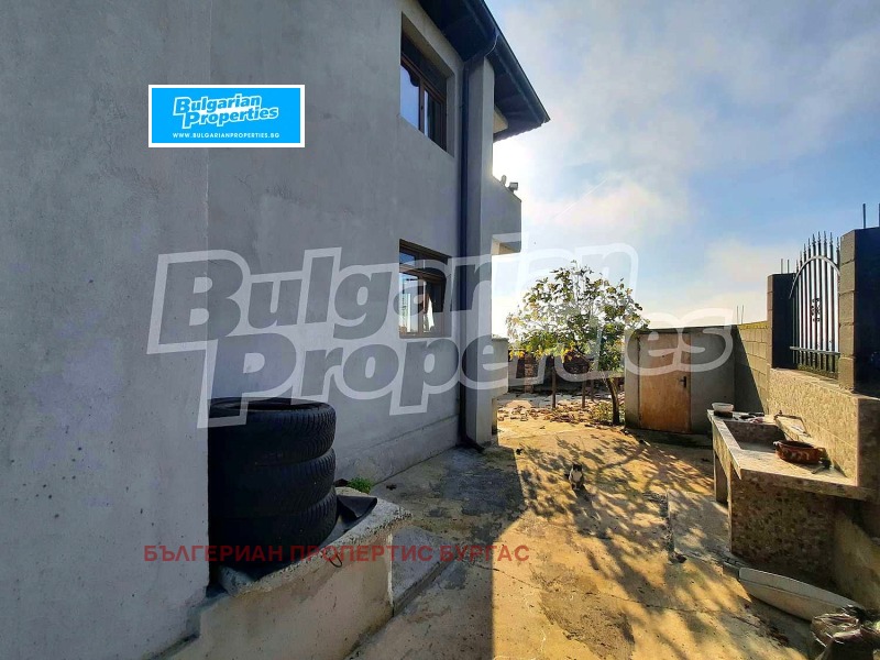 Продава КЪЩА, гр. Бургас, област Бургас, снимка 12 - Къщи - 52440676