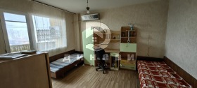 4-стаен град Стара Загора, Зора 8