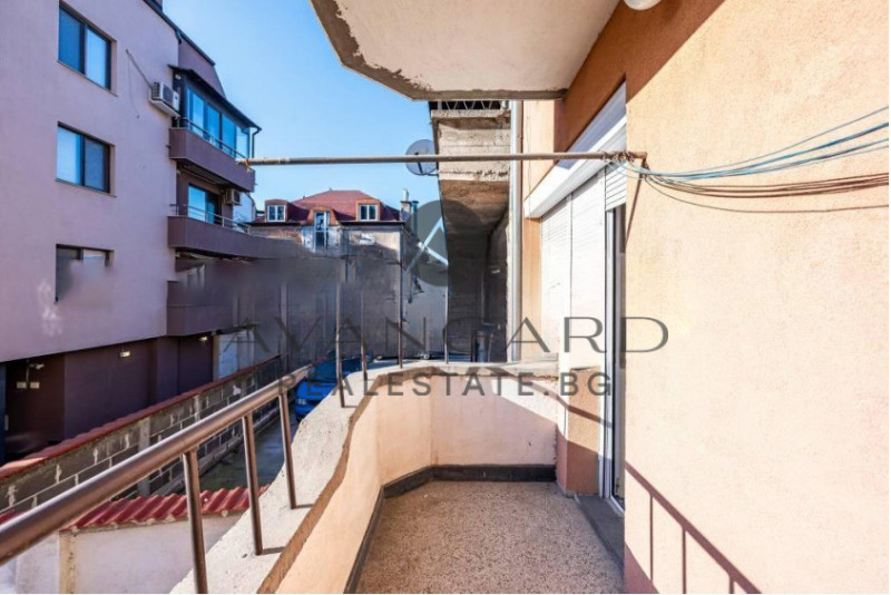 Til salg  1 soveværelse Plovdiv , Tsentar , 45 kvm | 27362338 - billede [8]