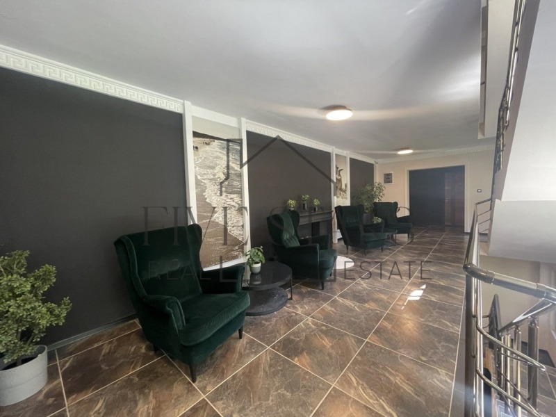À venda  2 quartos Varna , m-t Alen mak , 140 m² | 54602210