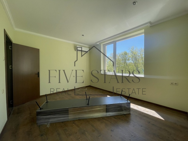 À venda  2 quartos Varna , m-t Alen mak , 140 m² | 54602210 - imagem [12]