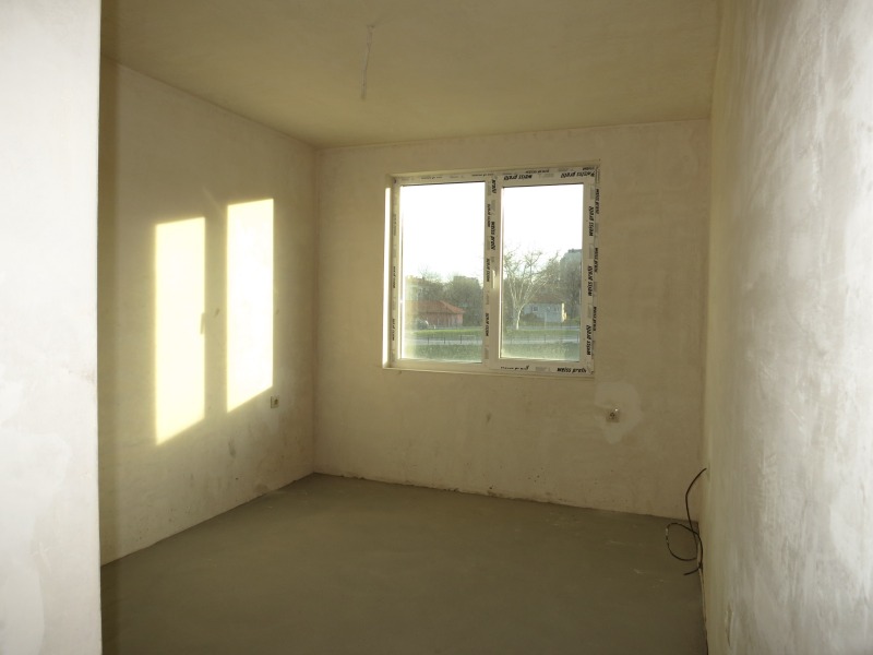 Till salu  2 sovrum Ruse , Rodina 1 , 83 kvm | 50959173 - bild [4]