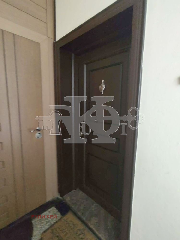 Продава 3-СТАЕН, гр. Добрич, Център, снимка 12 - Апартаменти - 54028523