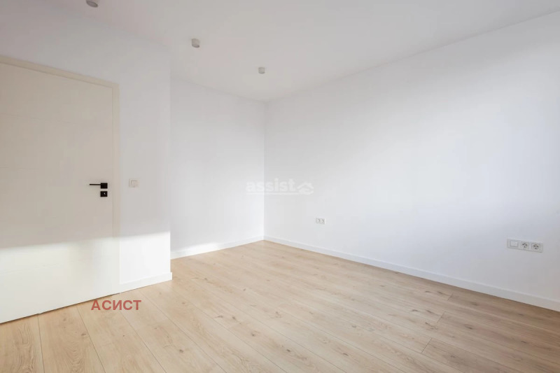 Продава МНОГОСТАЕН, гр. София, Изгрев, снимка 9 - Апартаменти - 53591752