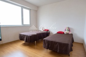 2 Schlafzimmer Griwiza, Schumen 4