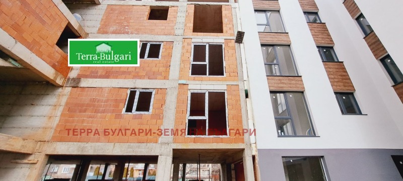 Продава  4-стаен град Перник , Изток , 109 кв.м | 69776841 - изображение [7]