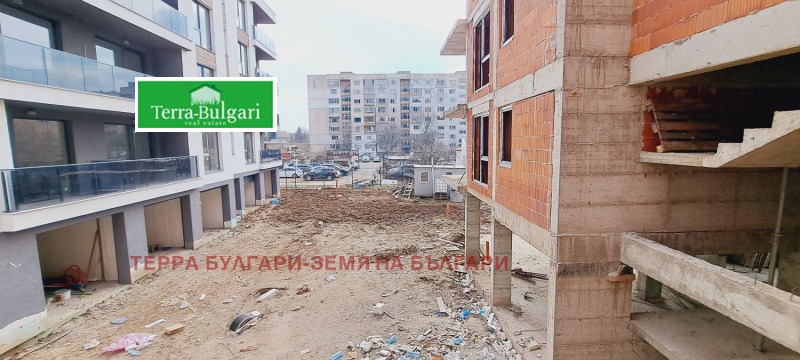 Продава  4-стаен град Перник , Изток , 109 кв.м | 69776841 - изображение [4]