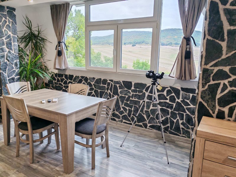 Продава 4-СТАЕН, с. Атия, област Бургас, снимка 2 - Апартаменти - 52629386