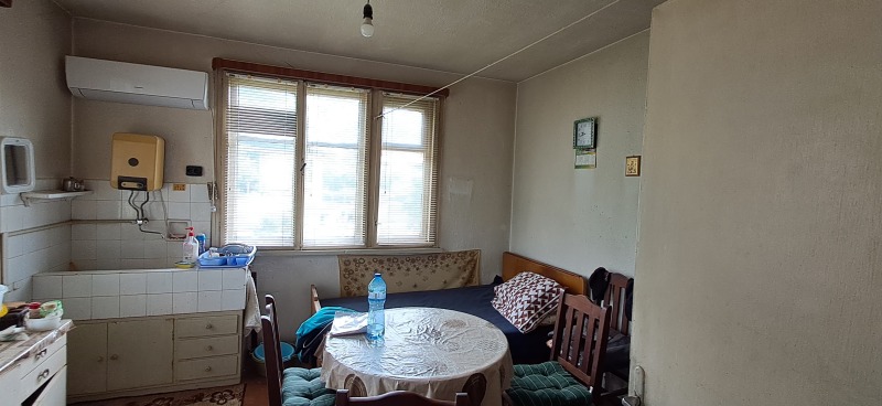 En venta  Piso de la casa región Plovdiv , Karlovo , 116 metros cuadrados | 31342092 - imagen [6]