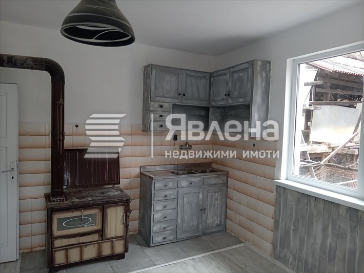 Продава КЪЩА, с. Пороминово, област Кюстендил, снимка 6 - Къщи - 48790527