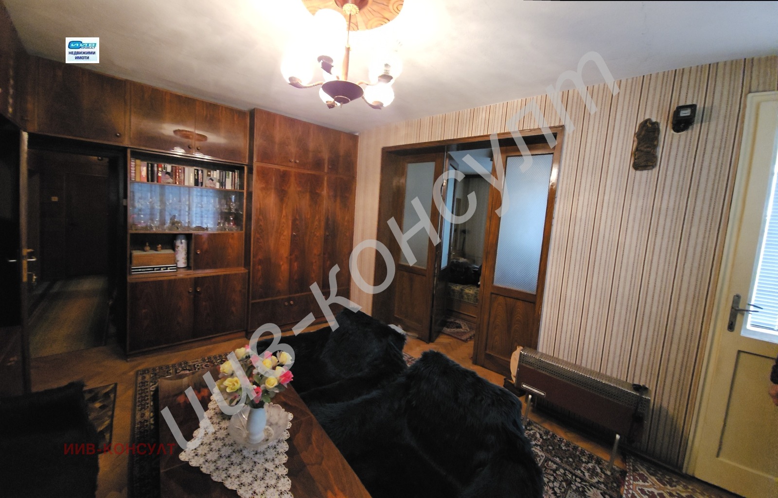 Продава 3-СТАЕН, гр. Велико Търново, Център, снимка 2 - Апартаменти - 49821192