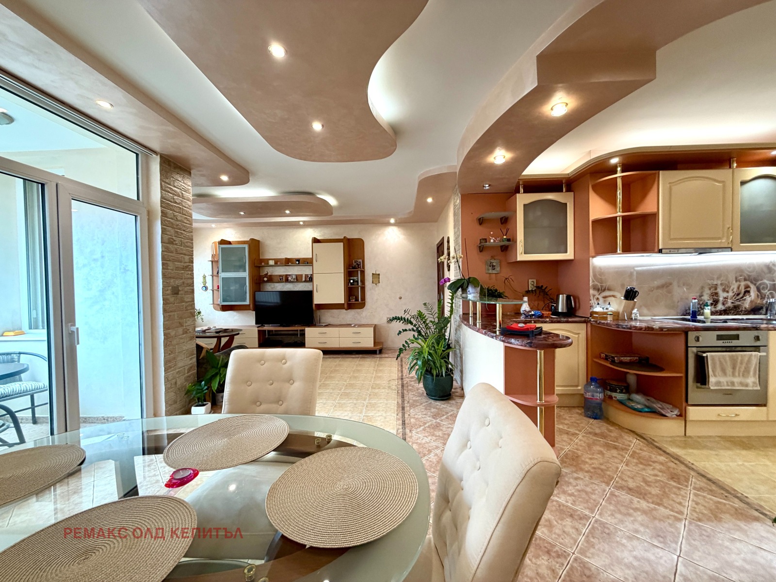 Продава 3-СТАЕН, гр. Велико Търново, Център, снимка 4 - Апартаменти - 55192590