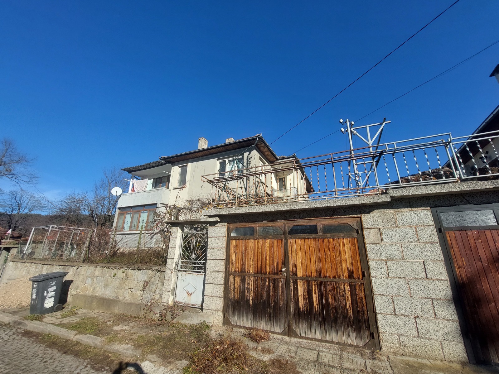 Продава КЪЩА, гр. Елена, област Велико Търново, снимка 2 - Къщи - 52602866