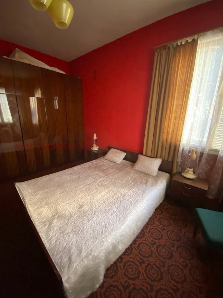 Продава ЕТАЖ ОТ КЪЩА, гр. Пещера, област Пазарджик, снимка 4 - Етаж от къща - 52778880