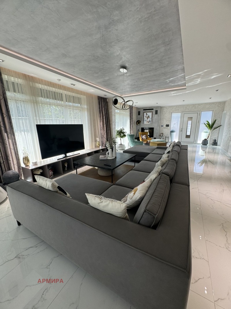 Продава КЪЩА, гр. София, Манастирски ливади, снимка 2 - Къщи - 53497470