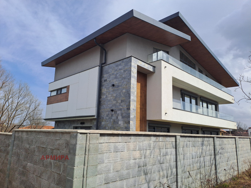 Продава КЪЩА, гр. София, Манастирски ливади