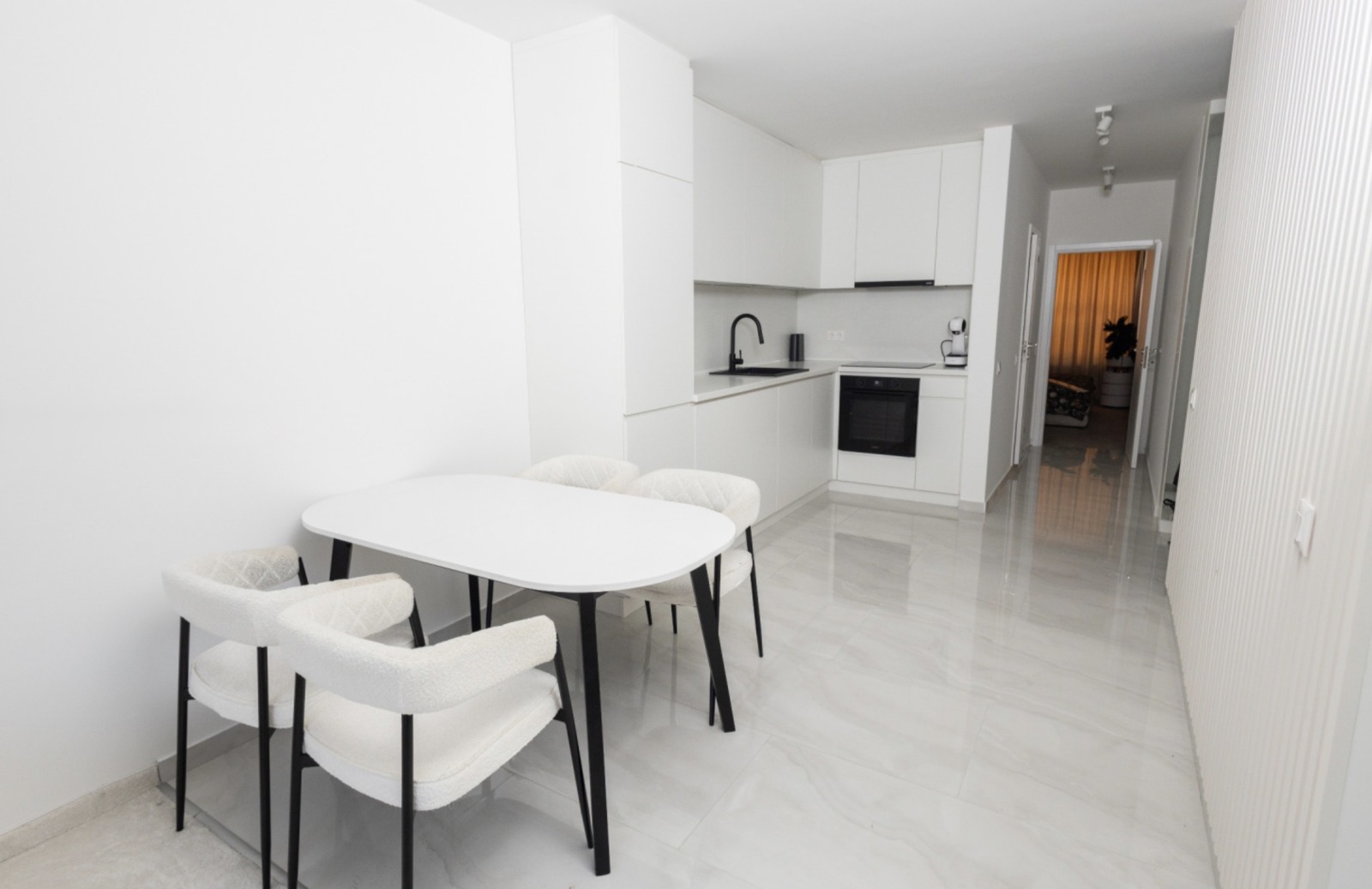 Продава 2-СТАЕН, гр. София, Манастирски ливади, снимка 2 - Апартаменти - 54358181