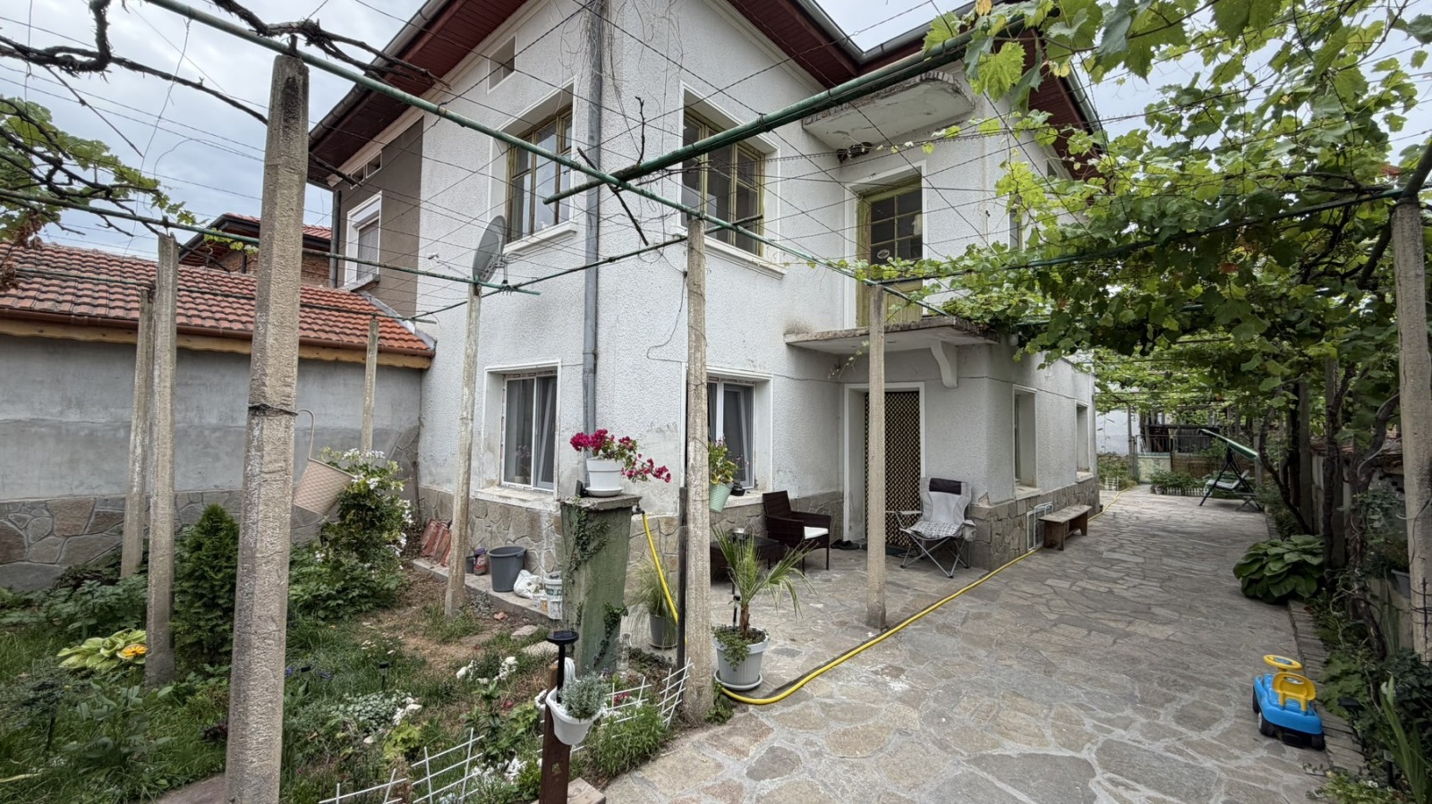 Продава КЪЩА, с. Каравелово, област Пловдив