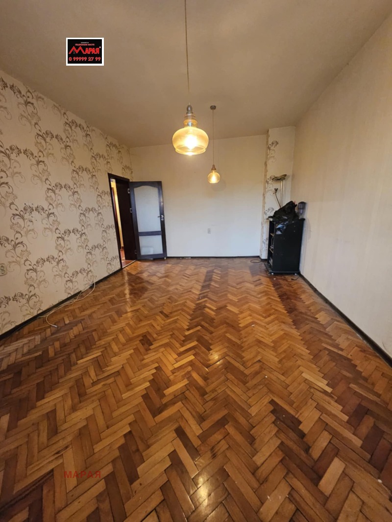 Продаја  2 спаваће собе Русе , Вазраждане , 85 м2 | 67560840 - слика [3]
