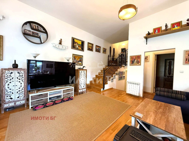 In vendita  Casa Sofia , v.z.Malinova dolina , 325 mq | 20591533 - Immagine [2]