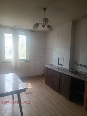 Hus Tjepinci, Sofia 13