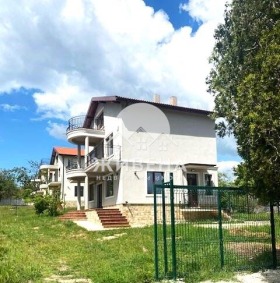 Haus Rawna gora, region Varna