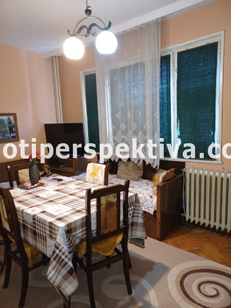 Продава 3-СТАЕН, гр. Пловдив, Христо Смирненски