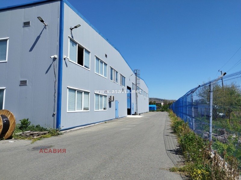 Продава  Пром. помещение, област Бургас, гр. Айтос • 1 850 000 EUR • ID 91213472 — holmes.bg - [1] 