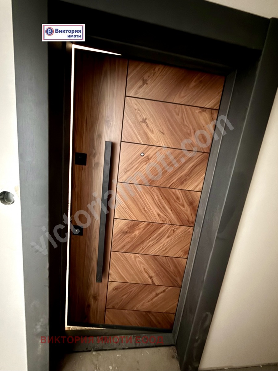 Продава 4-СТАЕН, гр. Велико Търново, Център, снимка 2 - Апартаменти - 51535150
