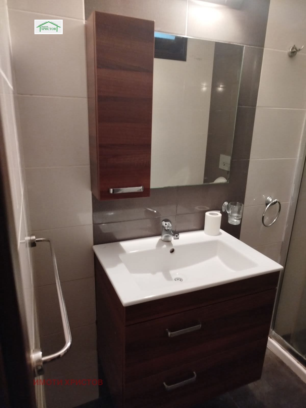 Продава ЕТАЖ ОТ КЪЩА, гр. Шумен, Център, снимка 5 - Етаж от къща - 54542122