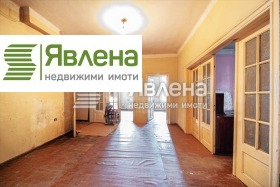 In vendita 3+ camere da letto