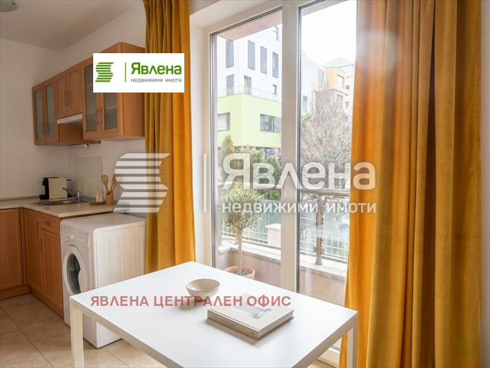 Продава 2-СТАЕН, гр. София, Център, снимка 2 - Апартаменти - 54306557