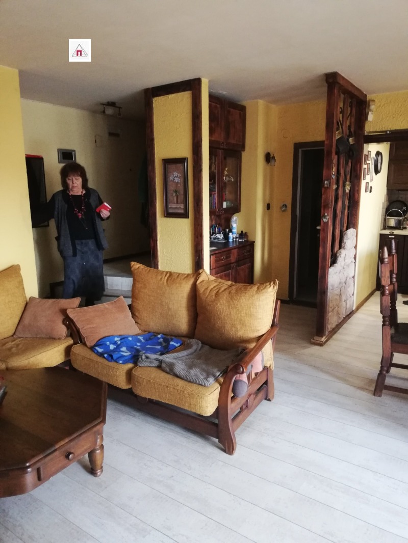 Продава МЕЗОНЕТ в град София, Гоце Делчев - 116 кв.м / 350 000 € » 684 540.50 лв., ПРЕМИЕР-КОНСУЛТ ООД