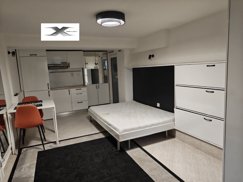 Продава 1-СТАЕН, гр. София, Център, снимка 2 - Апартаменти - 53263417