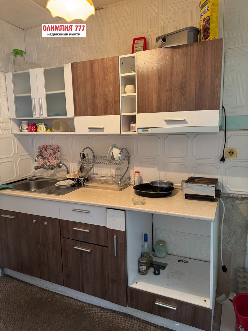 Eladó  2 hálószobás Pleven , Sirok centar , 85 négyzetméter | 99611138