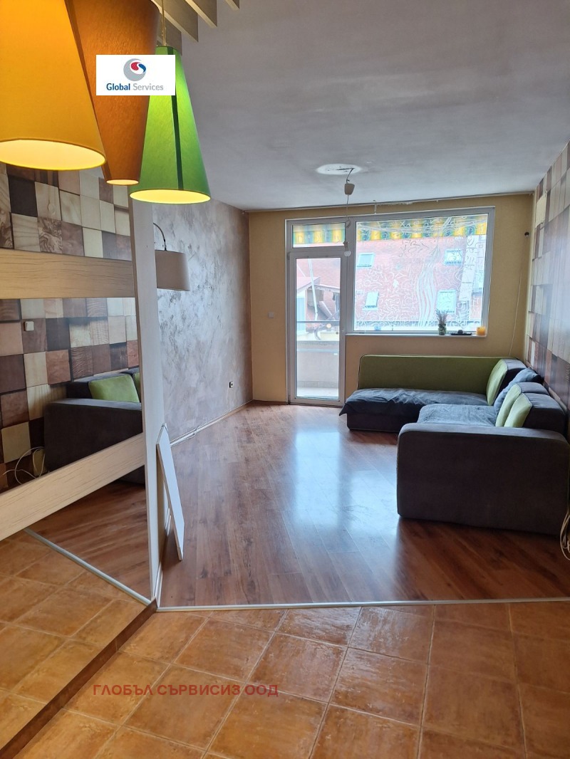 À venda  2 quartos Sofia , Centar , 115 m² | 10332326