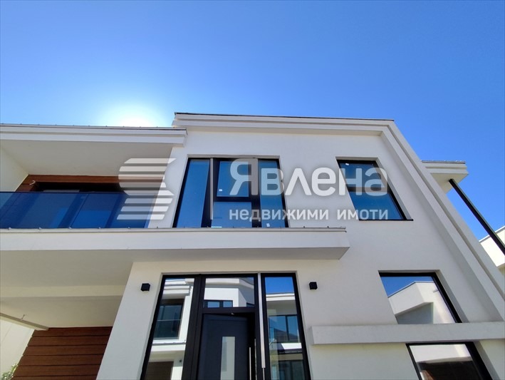 Na prodej  Dům oblast Plovdiv , Markovo , 325 m2 | 72514960