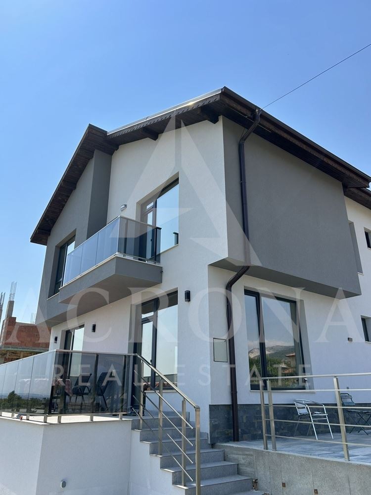 Продава КЪЩА, с. Брестник, област Пловдив, снимка 13 - Къщи - 53821826