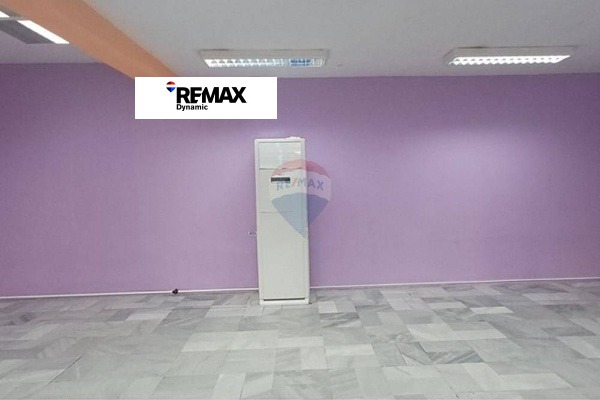 Продава МАГАЗИН, гр. Бургас, Център, снимка 2 - Магазини - 56476044