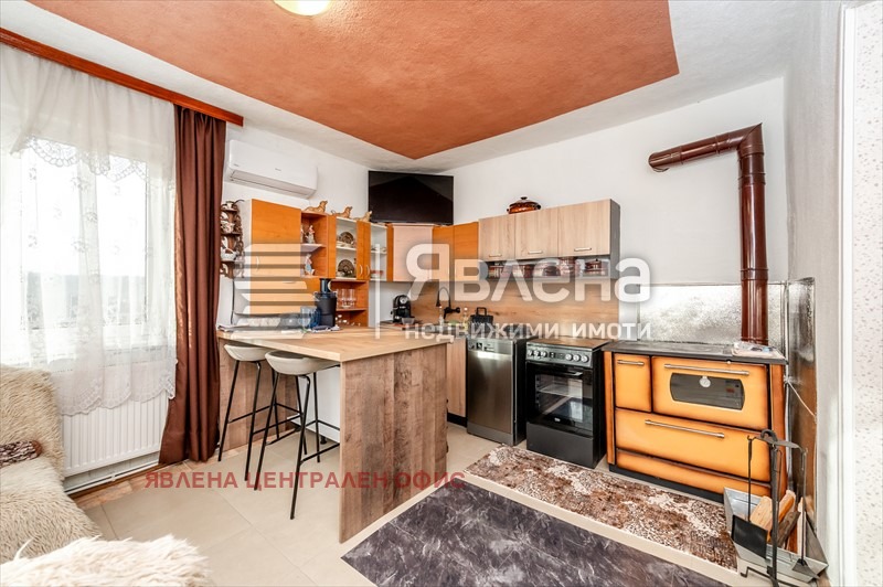 Продава ЕТАЖ ОТ КЪЩА, гр. Перник, Църква, снимка 13 - Етаж от къща - 54117230