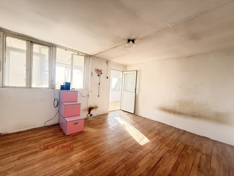 Продава ВИЛА, гр. Варна, м-т Планова, снимка 12 - Вили - 52378469