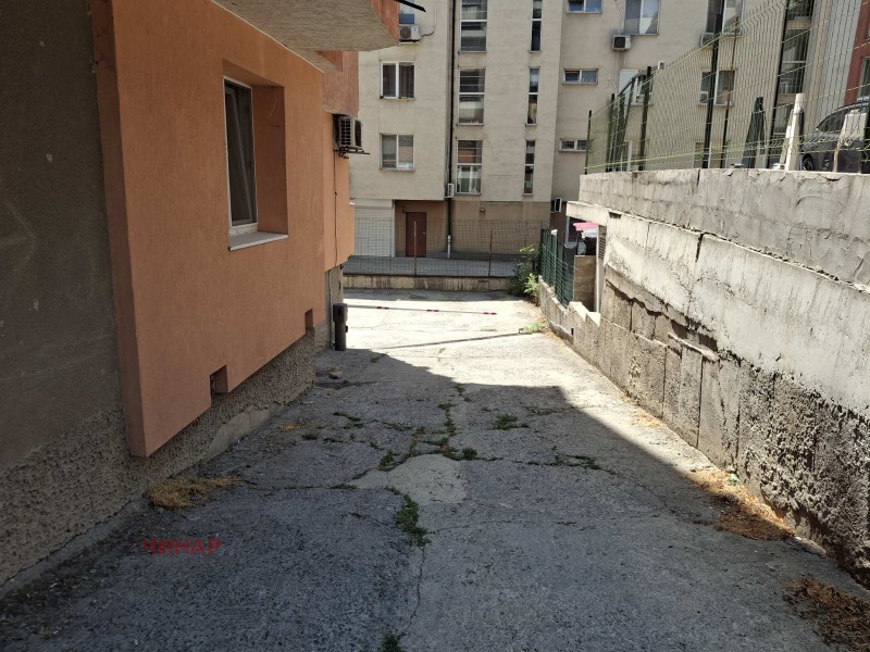 Na sprzedaż  Garaż Sofia , Baniszora , 15 mkw | 51703815 - obraz [4]