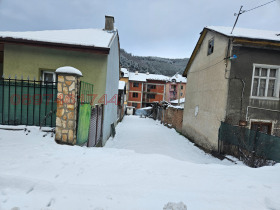 ПАРЦЕЛ, 300 m2