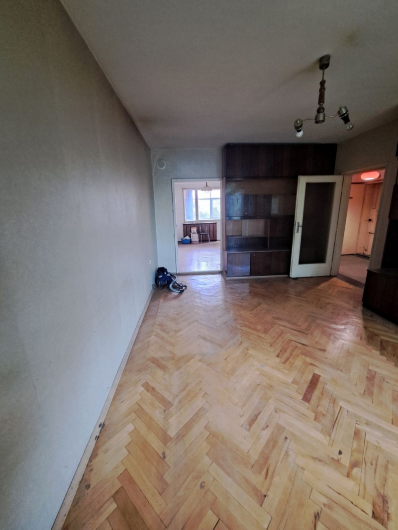 Продава  4-стаен град Пловдив , Христо Смирненски , 84 кв.м | 76062541 - изображение [2]