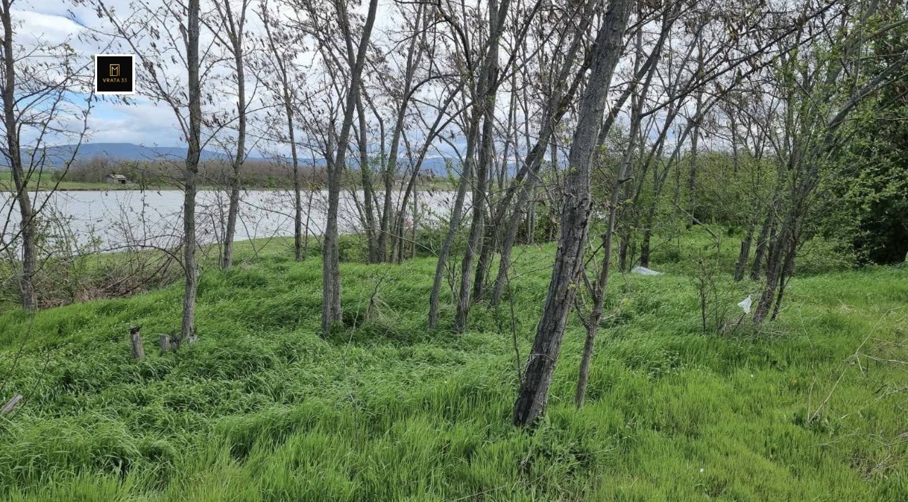 Продава ПАРЦЕЛ, с. Борец, област Пловдив